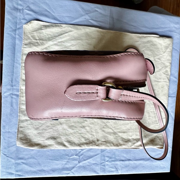 Louis Vuitton Saintonge in Rose Poudre - Picture 7 of 15